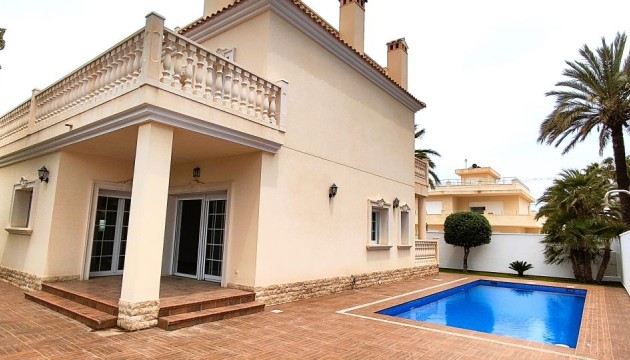 Herverkoop - Detached Villa - Orihuela Costa - Cabo Roig