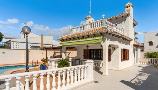 Wiederverkauf - Detached Villa - Orihuela Costa - La Zenia