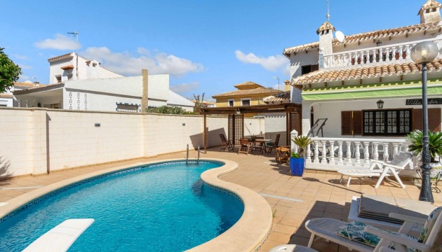 Resale - Detached Villa - Orihuela Costa - La Zenia