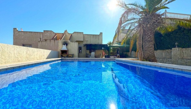 Перепродажа - Полуотдельная вилла - Torrevieja - Los Balcones - Los Altos del Edén