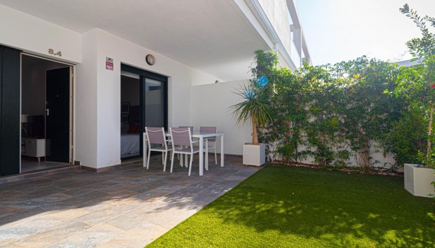 Resale - Bungalow - Pilar de la Horadada - Mil Palmeras