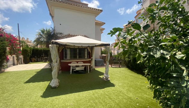 Herverkoop - Semi Detached Villa - Orihuela Costa - Villamartín