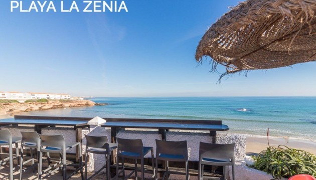 Herverkoop - Detached Villa - Orihuela Costa - La Zenia