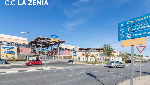 Herverkoop - Detached Villa - Orihuela Costa - La Zenia