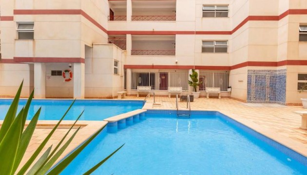 Перепродажа - Квартира - Torrevieja