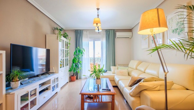 Herverkoop - Apartment - Torrevieja