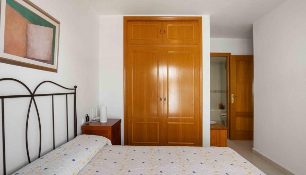 Resale - Apartment - Orihuela Costa - Campoamor