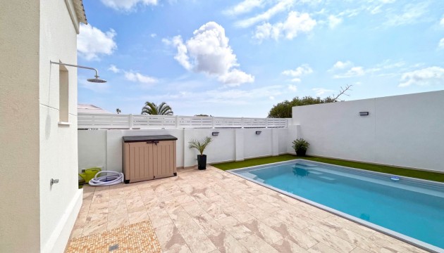 Herverkoop - Detached Villa - Torrevieja - San Luis