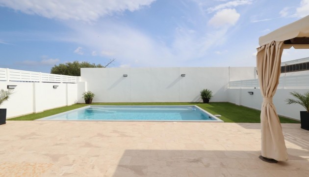 Перепродажа - отдельная вилла - Torrevieja - San Luis