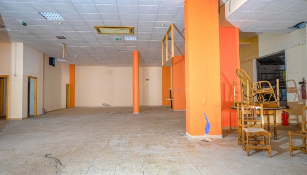 Resale - Commercial - Torrevieja