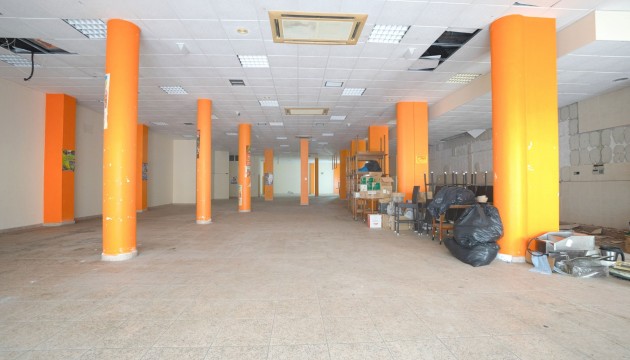 Reventa - Comercial - Torrevieja