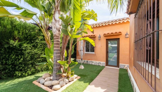 Herverkoop - Detached Villa - Torrevieja