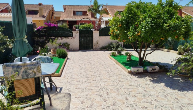 Herverkoop - Detached Villa - Guardamar del Segura - El Raso