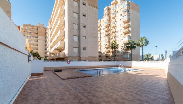 Resale - Apartment - Torrevieja - Nueva Torrevieja