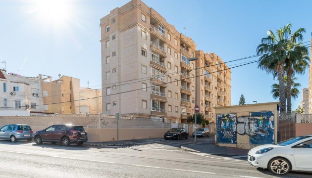 Herverkoop - Apartment - Torrevieja - Nueva Torrevieja