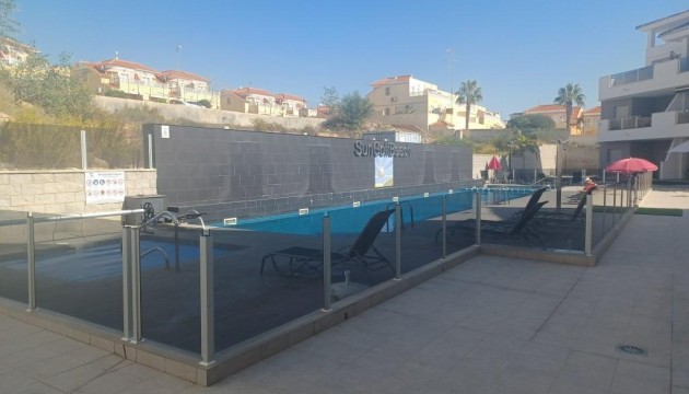 Resale - Apartment - Orihuela Costa - Villamartín