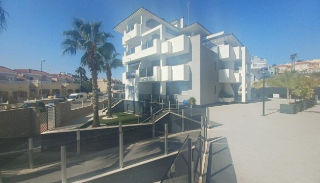 Reventa - Apartamento - Orihuela Costa - Villamartín