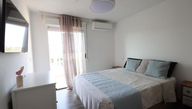 Перепродажа - Полуотдельная вилла - Torrevieja - La Siesta - El Salado -  Torreta