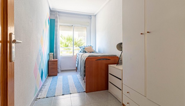 Перепродажа - Квартира - Torrevieja - La Mata