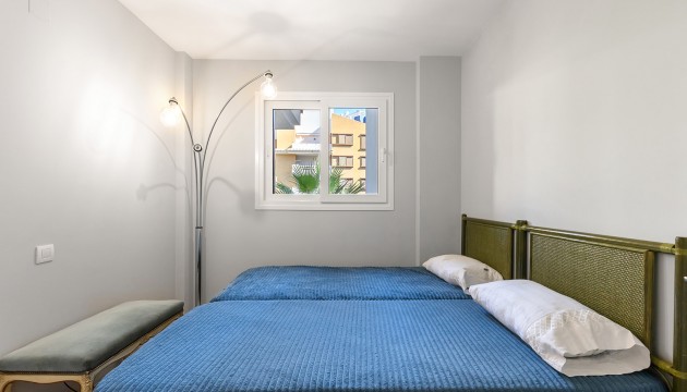 Resale - Apartment - Orihuela Costa - Punta Prima