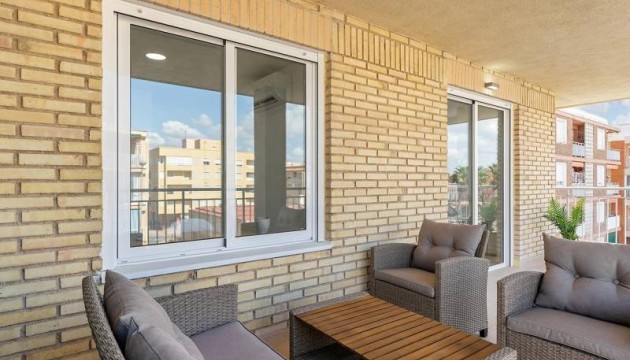 Resale - Apartment - Torrevieja - El Acequión - Los Náufragos