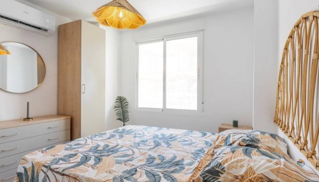 Reventa - Apartamento - Torrevieja - El Acequión - Los Náufragos