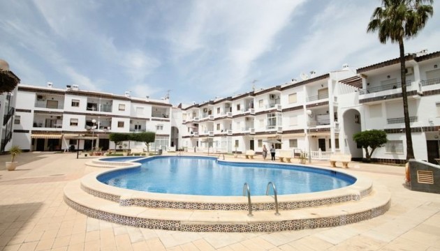 Resale - Bungalow - Orihuela Costa - Punta Prima