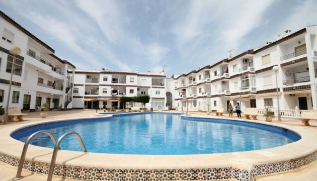 Begagnad - Bungalow - Orihuela Costa - Punta Prima