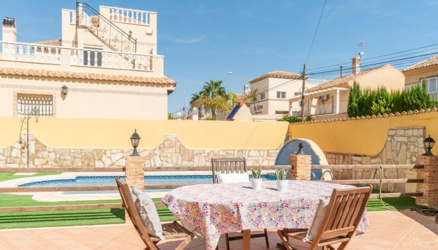 Herverkoop - Detached Villa - Orihuela Costa - La Florida