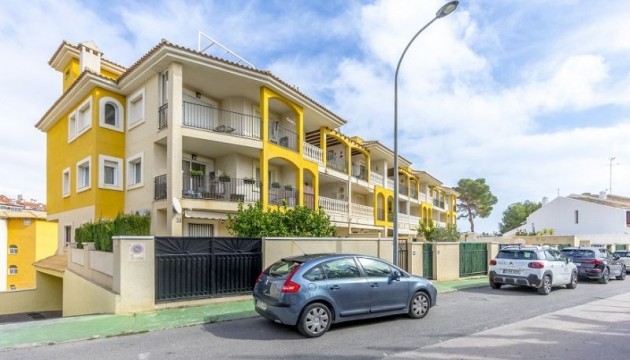 Herverkoop - Apartment - Orihuela Costa