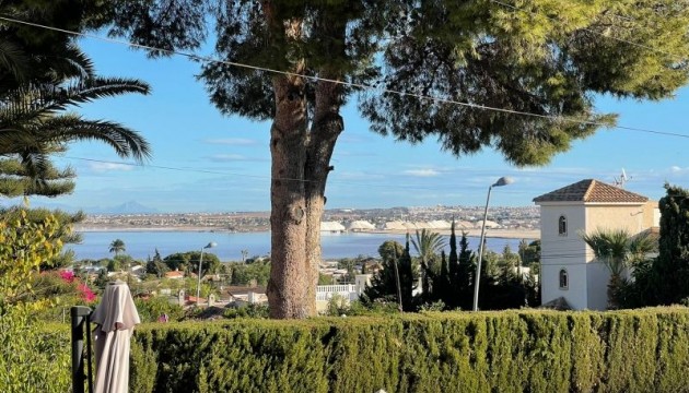 Herverkoop - Detached Villa - Torrevieja