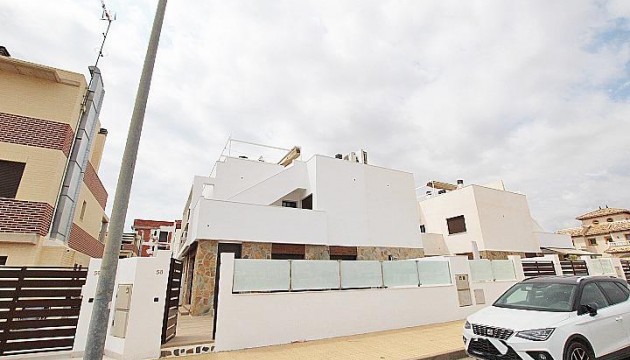 Herverkoop - Detached Villa - Orihuela Costa - Lomas de Cabo Roig