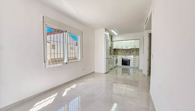 Begagnad - Bungalow - Torrevieja - La Siesta - El Salado -  Torreta