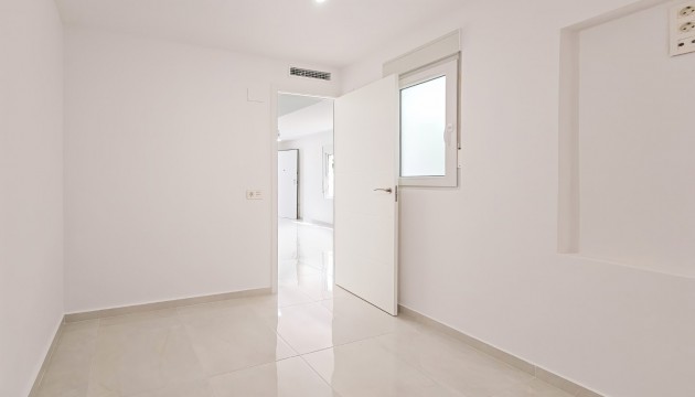 Begagnad - Bungalow - Torrevieja - La Siesta - El Salado -  Torreta