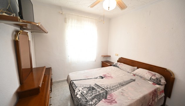 Begagnad - Bungalow - Torrevieja - La Siesta - El Salado -  Torreta