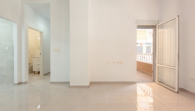 Resale - Apartment - Torrevieja - El Acequión - Los Náufragos