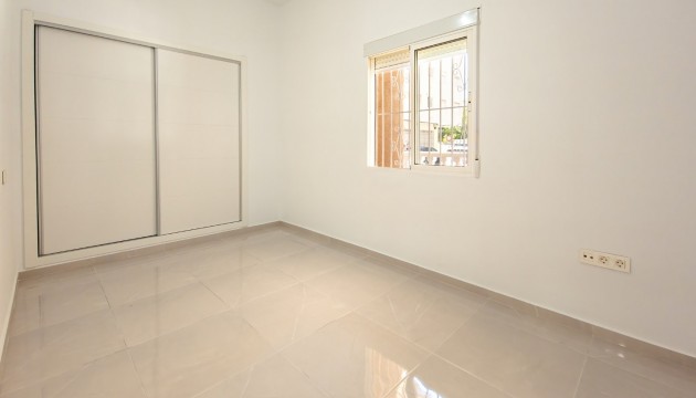 Herverkoop - Apartment - Torrevieja - El Acequión - Los Náufragos