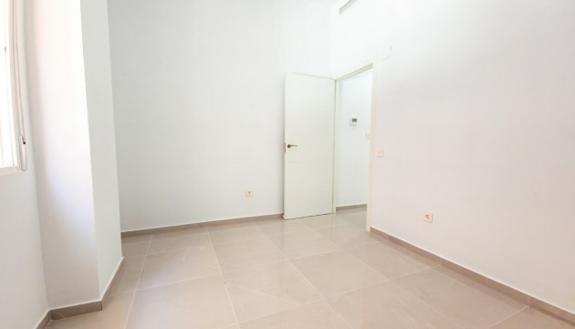 Reventa - Apartamento - Torrevieja - El Acequión - Los Náufragos