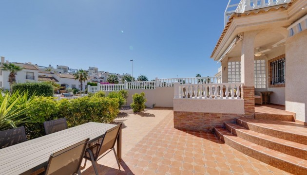 Herverkoop - Detached Villa - Orihuela Costa - Los Dolses