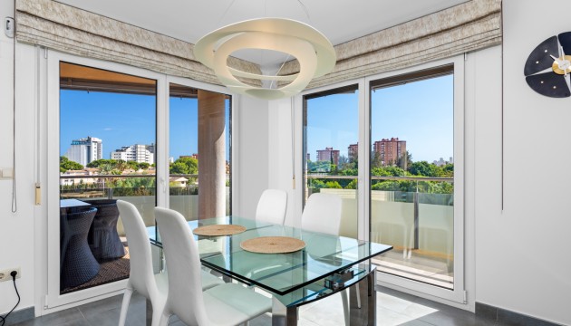 Herverkoop - Apartment - El Campello - El Amerador