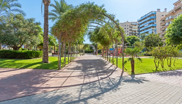 Resale - Apartment - El Campello - El Amerador