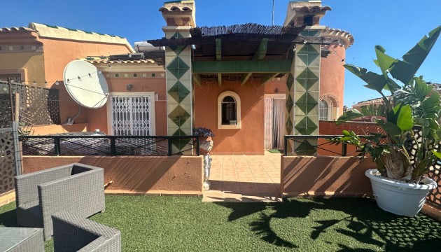 Herverkoop - Detached Villa - Orihuela - Playa Flamenca