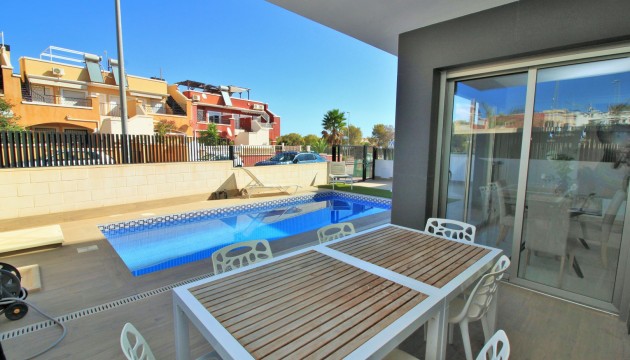 Herverkoop - Detached Villa - Orihuela Costa - Villamartín