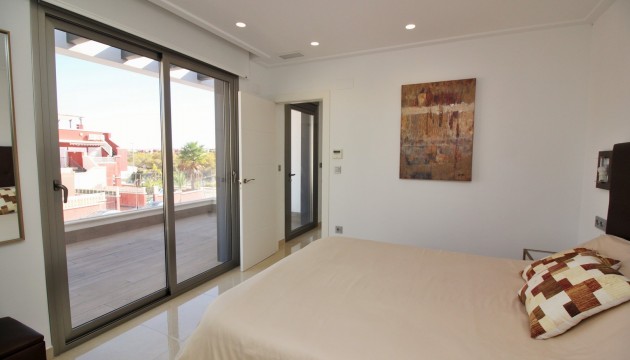 Herverkoop - Detached Villa - Orihuela Costa - Villamartín