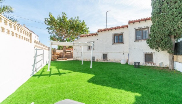 Reventa - Chalet Independiente - Orihuela Costa - Punta Prima