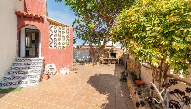 Herverkoop - Detached Villa - Orihuela Costa - Punta Prima