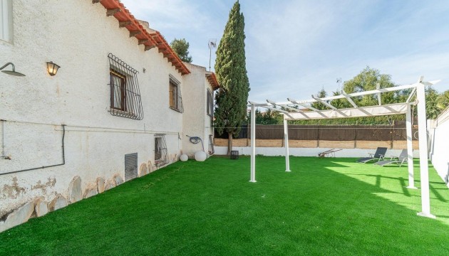 Begagnad - Fristående Villa - Orihuela Costa - Punta Prima