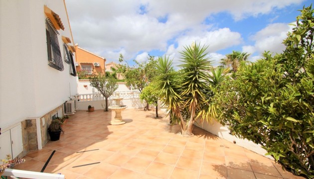 Herverkoop - Detached Villa - Orihuela Costa - Villamartín