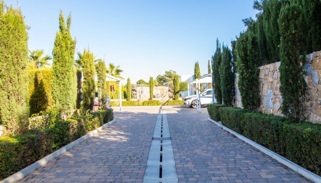 Перепродажа - отдельная вилла - Orihuela - Las Colinas Golf