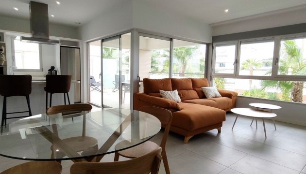 Resale - Apartment - Orihuela Costa - Los Dolses